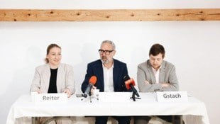 VEV-Präsident Markus Hagen mit Geschäftsführerin Jennifer Reiter und Michael Gstach.