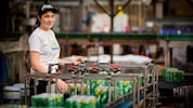 Der in Edelstal ansässige Getränkekonzern „Coca-Cola HBC“ gehört zu den gefragtesten ...