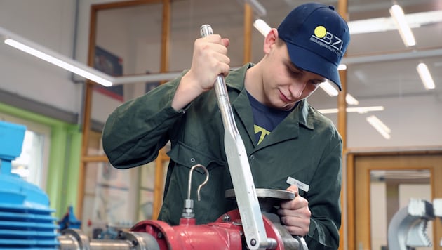 Die bestbezahlten Praktikumsplätze bekommt man mit einer technischen Ausbildung.