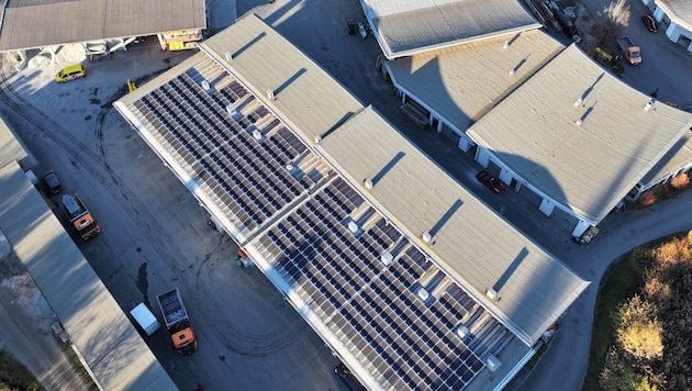 Photovoltaik-Anlage im Wirtschaftshof von Saalfelden