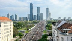 Tausende liefen am Sonntag die 42,195 km beim Vienna City Marathon.  Die vergangenen Tage waren ...