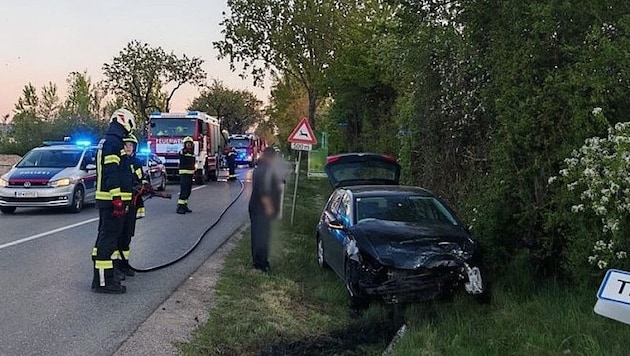 Das Auto überstand den schweren Unfall besser als das Großraumtaxi: Der Lenker wurde nur leicht ...
