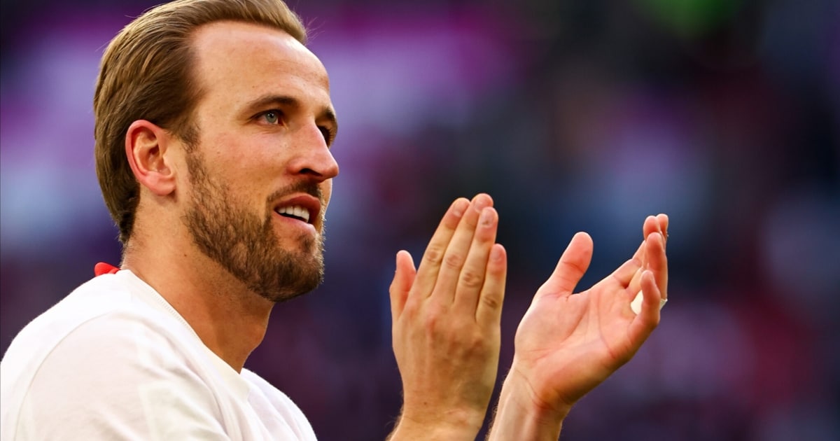 FC Bayern in Talks with England Star Anthony Gordon – Transfer Negotiations Underway