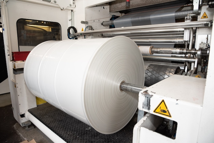 100 Prozent des Produktionsabfalls und zugekaufte Folienabfälle werden wieder in die ...