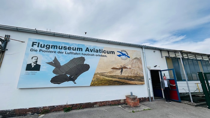 Von 1. Mai bis 31. Oktober ist das Flugmuseum Aviaticum wieder jeden Samstag, Sonntag und ...