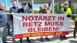 Eine große Delegation aus Retz kam zur Landhaus-Demonstration zwecks Gesundheitsplan 2040+.