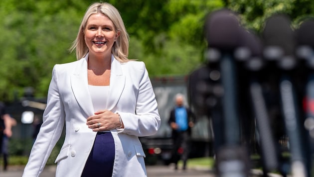 Die Sprecherin des Weißen Hauses, Karoline Leavitt, hat sich am Freitag in den Mutterschutz ...