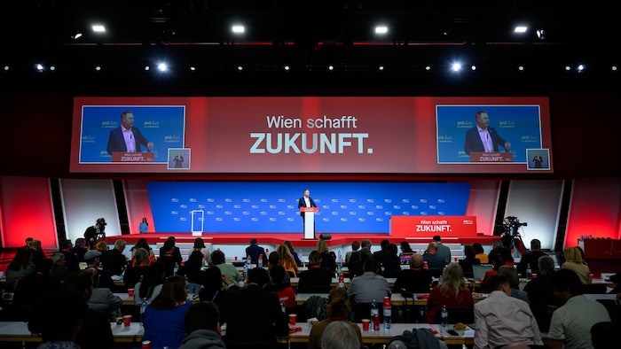 Vizekanzler Andreas Babler begrüßte die Deligierten.