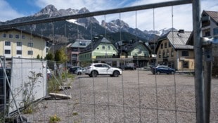 Bauzaun, Schotter und das Steinerne Meer: So sieht es im Herzen von Saalfelden aus. Noch 2020 ...