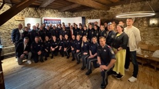 Die Polizei-Wintersportler genossen ihren gemeinsamen Abend beim Heurigen in Gumpoldskirchen.