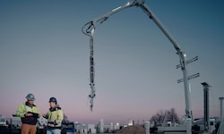 Der 3D-Betondrucker kann bis zu acht Meter hoch bauen