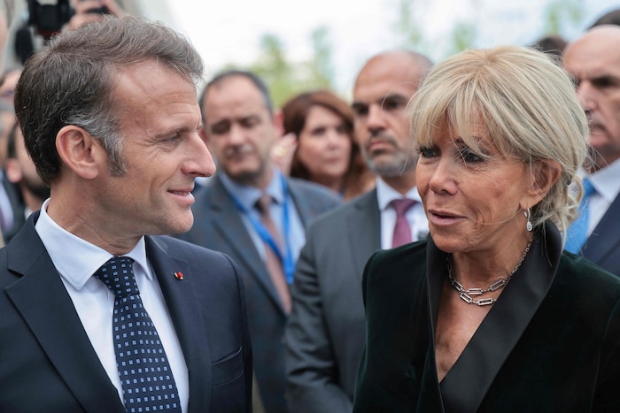 Macron mit Ehefrau Brigitte in der griechischen Hauptstadt