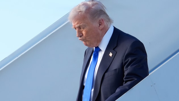 Der US-Staatschef hatte am Dienstag einseitig die Waffenruhe mit dem Iran ohne klares Ende ...