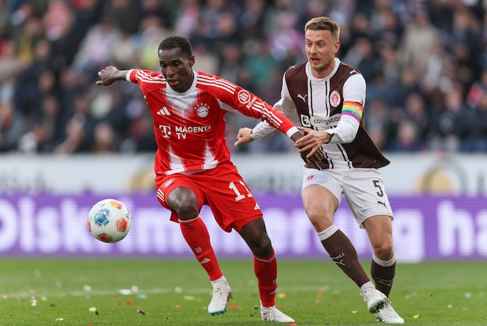 In 29 Pflichtspielen erzielte Jackson satte zehn Tore für die Bayern, hinzu kamen vier Assists.