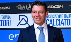 Gianluca Rocchi hat sich selbst suspendiert.