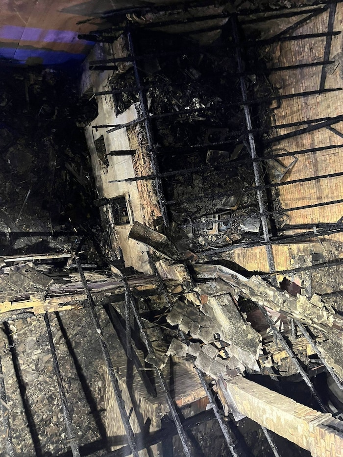 Was übrig blieb, waren leider nur Mauern, verbranntes Holz und viel Asche.