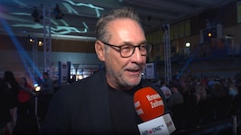 Heinz-Christian Strache lief bei „Stars in the Ring“ krone.tv-Moderator Mario Grüninger vor die ...