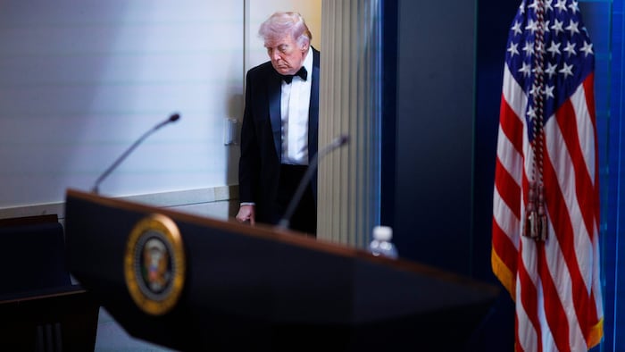 Die ersten Anzeichen dafür, dass beim Dinner der White-House-Korrespondenten am Samstag etwas ...