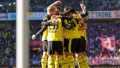 Dortmund gewinnt mit 4:0 gegen SC Freiburg.