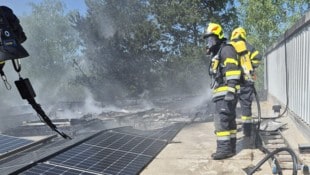 Die Phovoltaik-Anlage stand in Flammen. 