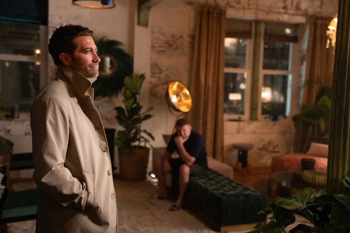 Jake Gyllenhaal (vorne) am Set mit Regisseur Guy Ritchie.