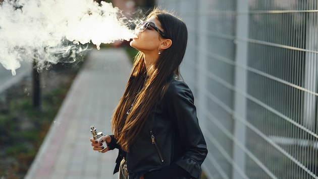 Immer mehr Menschen greifen zu Vapes und Nikotinbeuteln. Oft in der Annahme, sie seien die ...