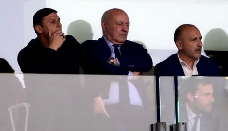 Giuseppe Marotta (m.) weist die Vorwürfe zurück.