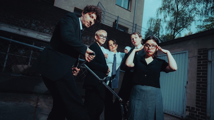 „Good Girls“-Kochrezept: Man nehme ein Kilo Wut mitscht es mit 500 Gramm Rosa- und 500 Gramm ...