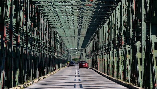 Autos dürfen die Donaubrücke zwischen Stein und Mautern bald nicht mehr queren.