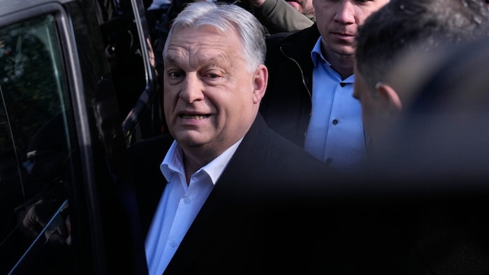 Freunde und Vertraute des scheidenden ungarischen Regierungschefs Viktor Orbán fürchten nun um ...