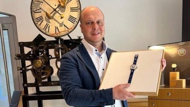 Uhrmachermeister Michael Albert Meyer aus dem Waldviertel hat eine weltweit einzigartige Uhr ...