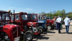 Sogar Traktoren und Mähdrescher nehmen an dem legendären Odtimertreffen teil, wo alles an der ...