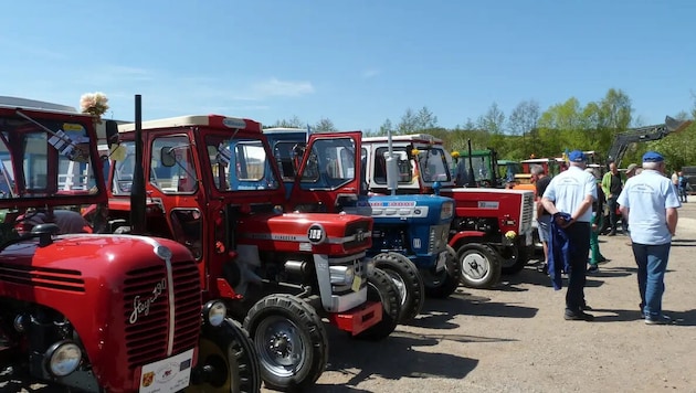 Sogar Traktoren und Mähdrescher nehmen an dem legendären Odtimertreffen teil, wo alles an der ...