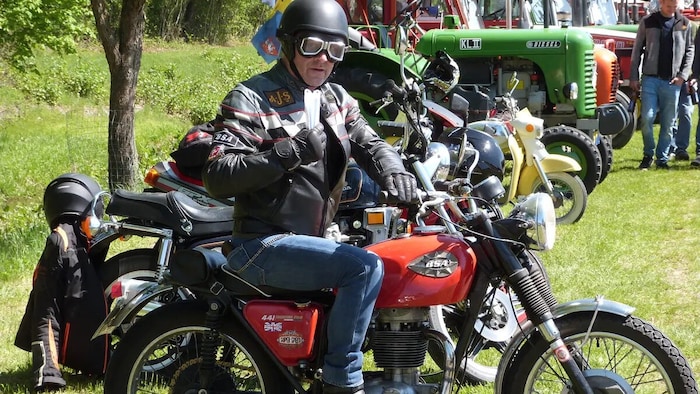 Die Jugend macht auch eifrig mit kleineren altehrwürdigen PS-Klassen mit.