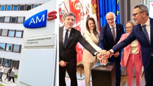 Aktivierten symbolisch die Euregio-Jobbörse: LHStv. Achille Spinelli (Trentino), Tirols LR ...