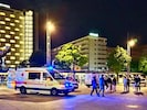 Blut am Bahnhofsvorplatz! Die Einsatzkräfte hatten alle Hände voll zu tun