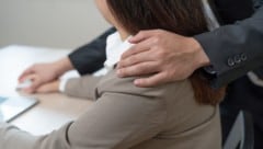 Kommentare, Blicke, Berührungen: Nach drei Jahren verjährt der Anspruch auf Schadensersatz.