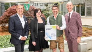Christoph Ludwig (SFG), Michaela Reiterer, Harald Poßnitz-Reiterer und Landesrat Willibald ...