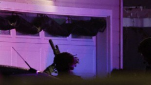 Am Samstagabend hatte ein bewaffneter Mann ein Gala-Dinner in Washington gestürmt. Das FBI ...