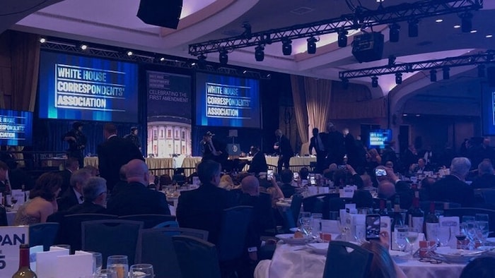 Bewaffnete Einsatzkräfte mischten sich nach dem Zwischenfall unter die Dinner-Gäste.