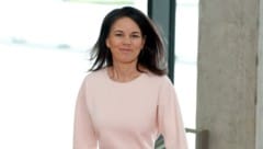 Deutschlands Ex-Außenministerin Annalena Baerbock hat wieder einmal ihre sportlichen Fähigkeiten ...