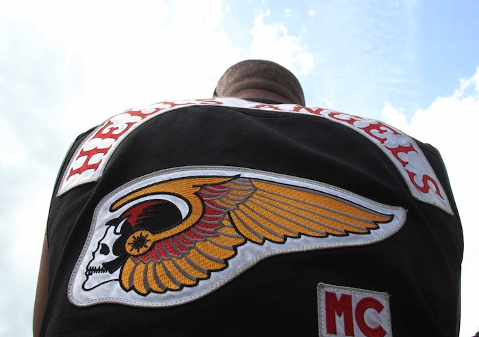 Razzien gibt es in Wohnungen und Geschäftsräumen von Vereinsmitgliedern. Auch ...