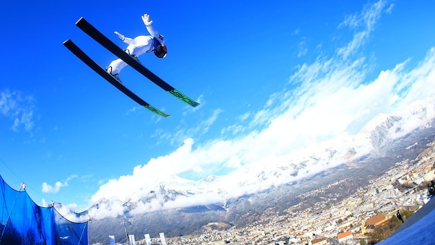 Der Skisprung-Trainer der Polen, Maciej Maciusiak, hat an den Skisprung-Zirkus appelliert.
