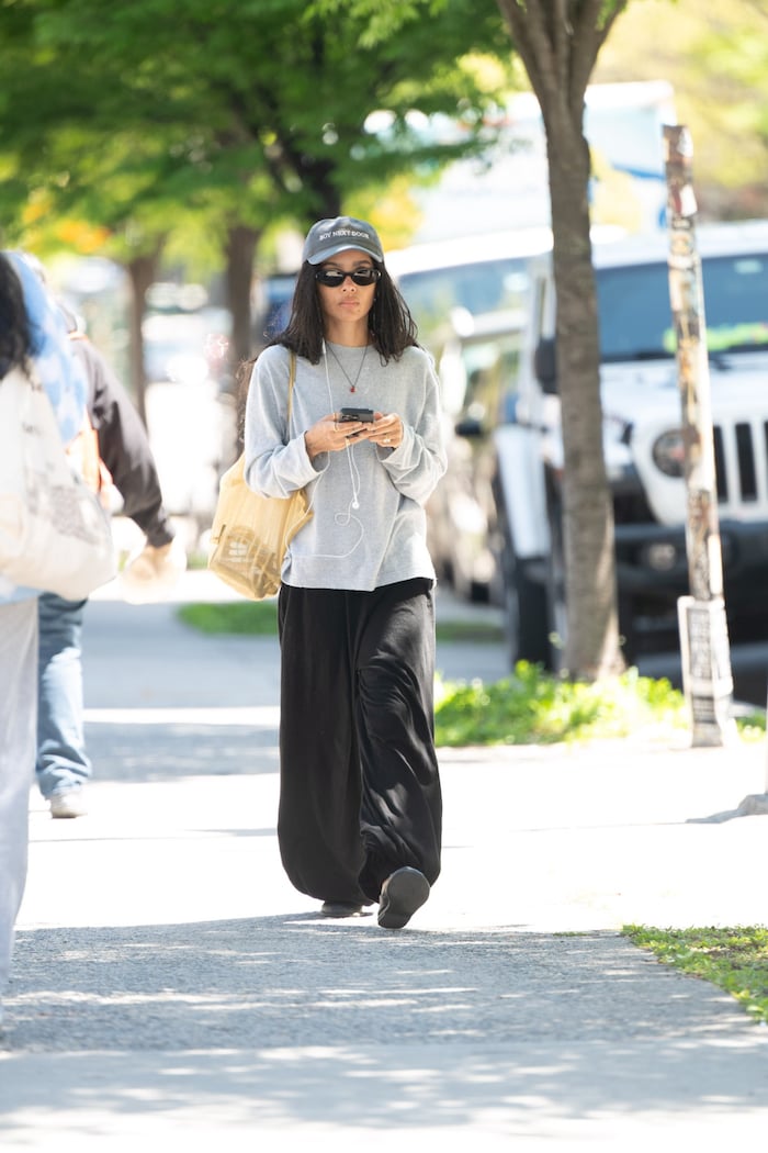 Mit diesem Millionen-Klunker am Finger ist Zoë Kravitz definitiv die am hellsten strahlende ...