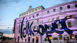 Begleitet wird das Sing-Along vom Volksopern-Chor.