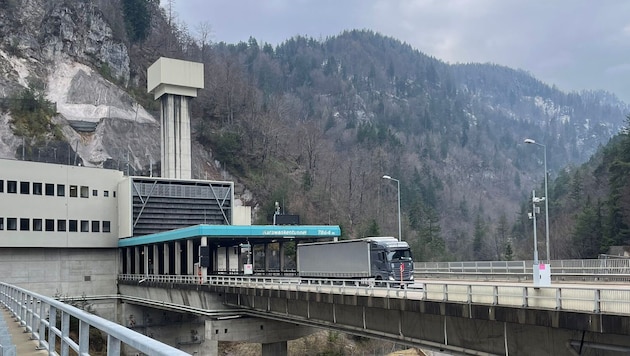Im Vorjahr wurde auch der Neubau der 2. Röhre des Karawankentunnels fertiggestellt.