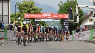 Das Radrennen sollte gegen 15 Uhr wieder beendet sein.