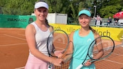 Die Ukrainerin Karina Kovalchuk mit ihrer Freundin Stella Horacek.