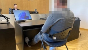 Der Autoverkäufer muss eine Geldbuße in Höhe von 900 Euro zahlen.