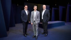 Die stellvertretenden Vorstandsvorsitzenden Manfred Miglar (l.) und Thomas Nussbaumer (r.) mit ...